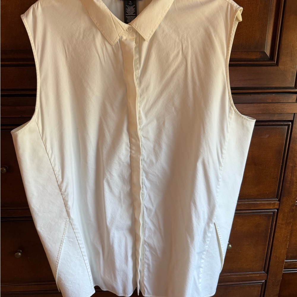 Lafayette 148 New York White Sleeveless Button-Down Shirt